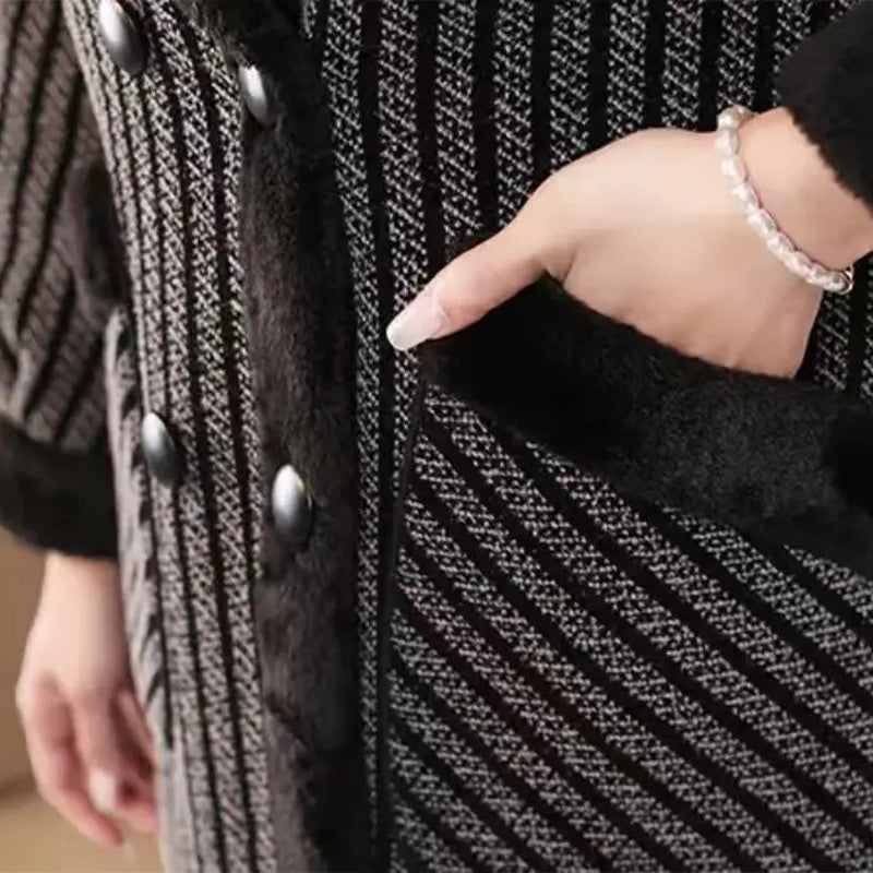 🍂Autumn-Winter Sale – Up to 65% Off❄️ Women's Double Breasted Overcoat with Plush Lining