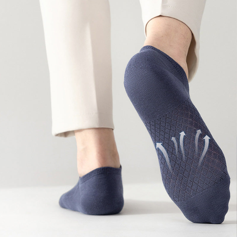 Breeze Through Your Day: Men's Socks for Summer & Autumn ☀️🍂