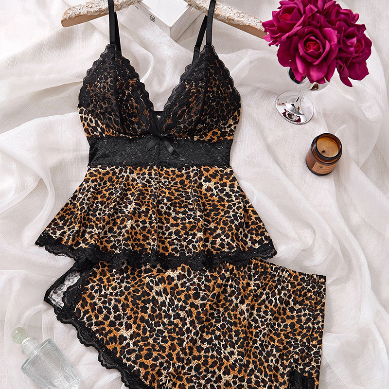 🎉🎉This week's Special Sales - 49% OFF💕Lace Trimmed V-Neck Camisole & Shorts Sleepwear Set