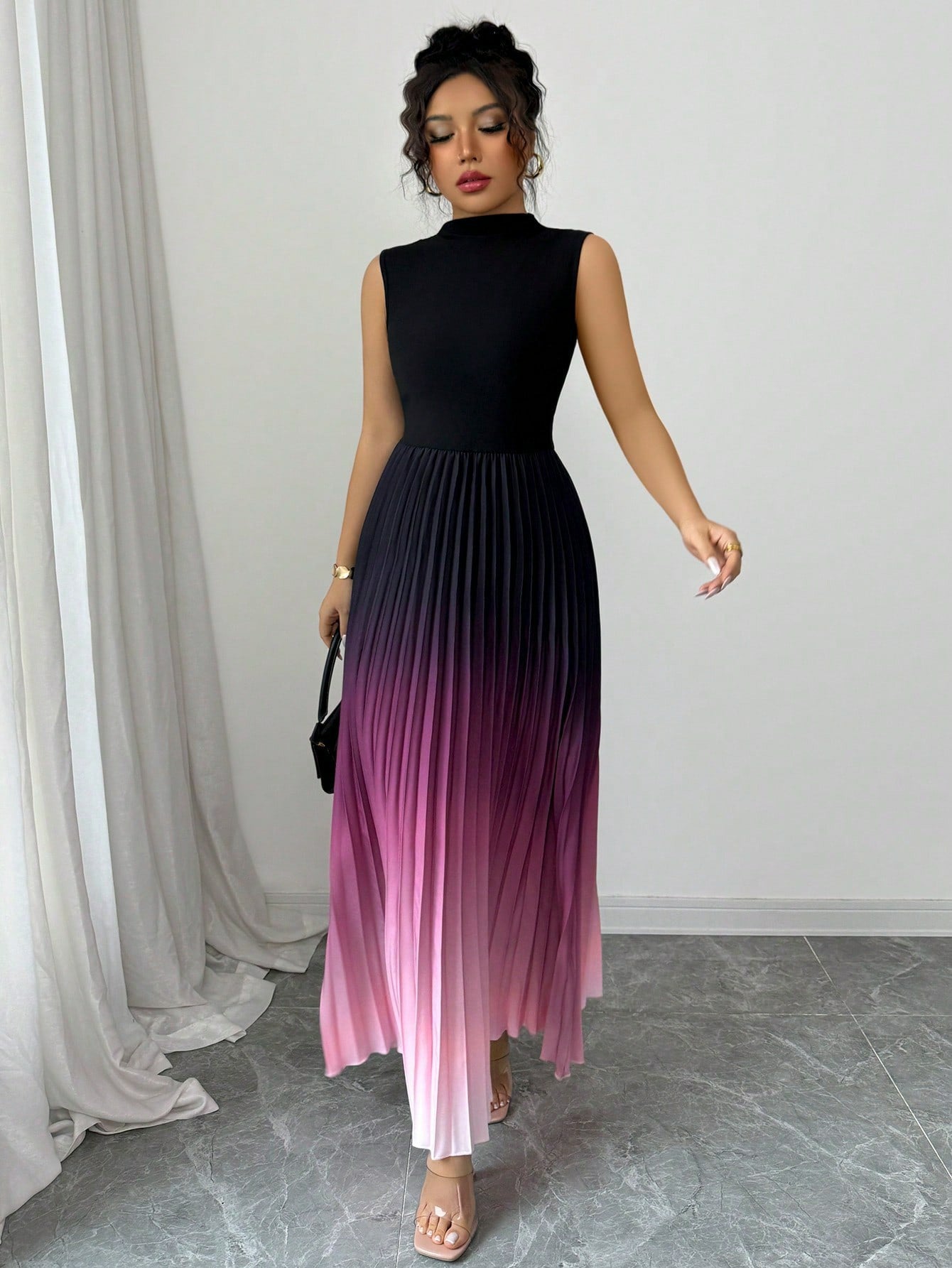 Ombre Pleated Sleeveless Mock Neck Maxi Dress❤️